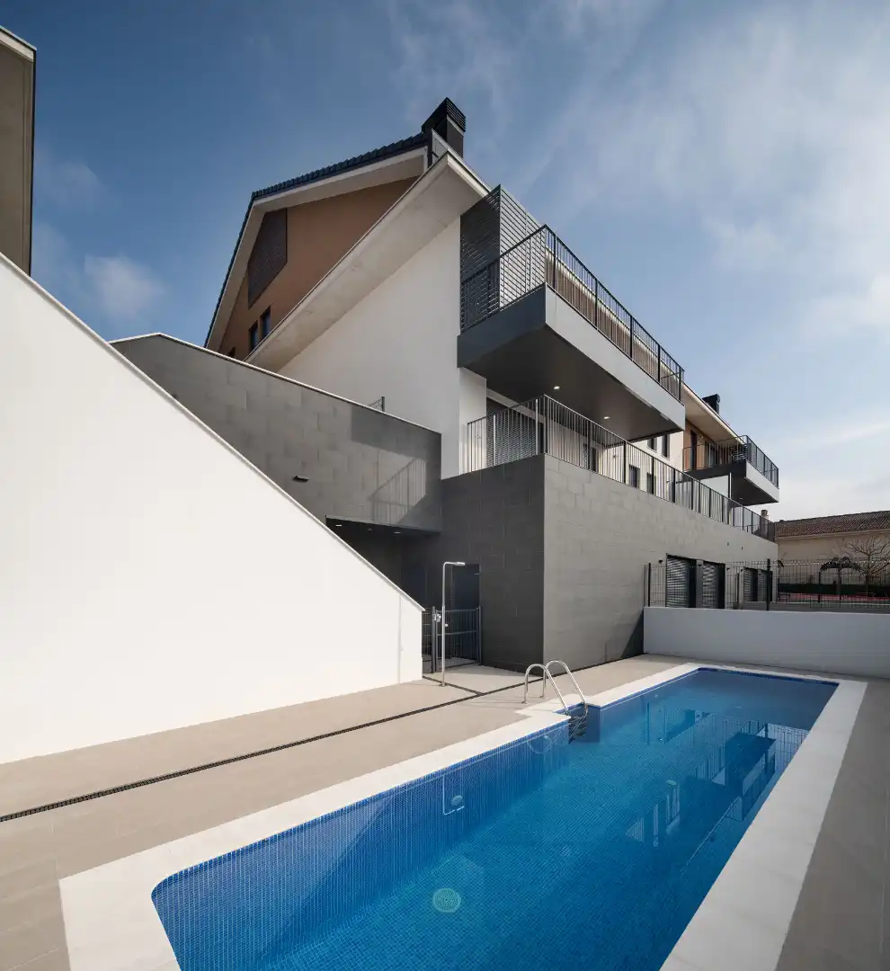 Vista exterior de Planta baja en venta en Zizur Mayor / Zizur Nagusia con Calefacción, Terraza y Horno