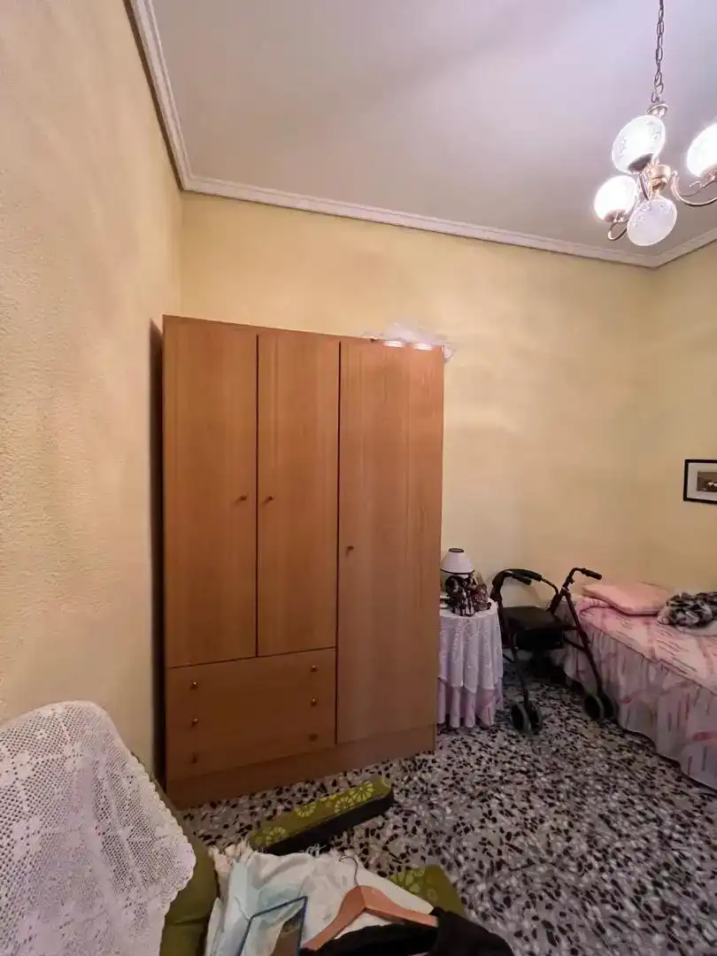 Schlafzimmer von Erdgeschoss zum Verkauf in Burjassot