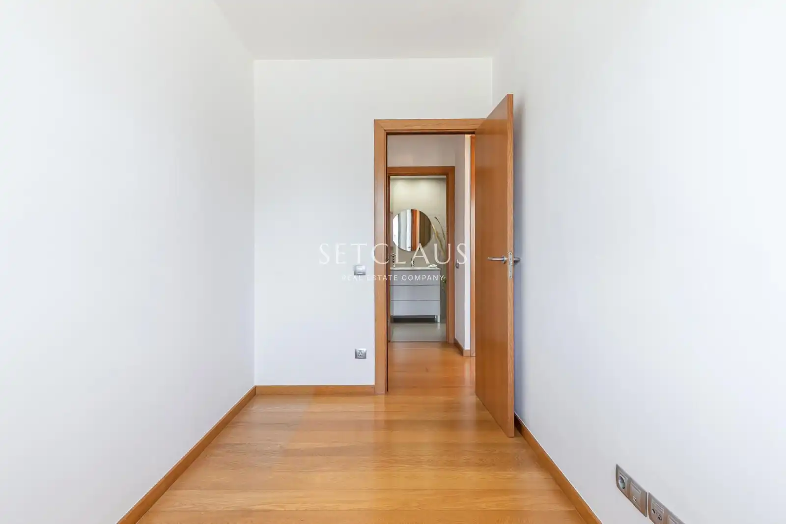 Bedroom of Flat for sale in Badalona  with Air Conditioner, Heating and Terrace