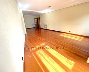 Exterior view of Flat to rent in Burgos Capital  with Heating and Furnished