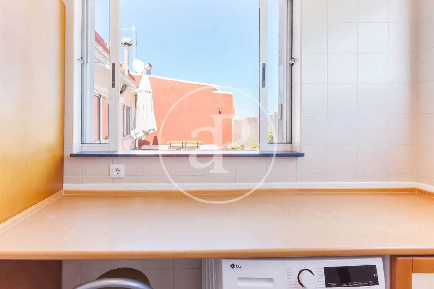 Vista exterior de Ático en venta en Valencia con Aire acondicionado, Calefacción y Terraza