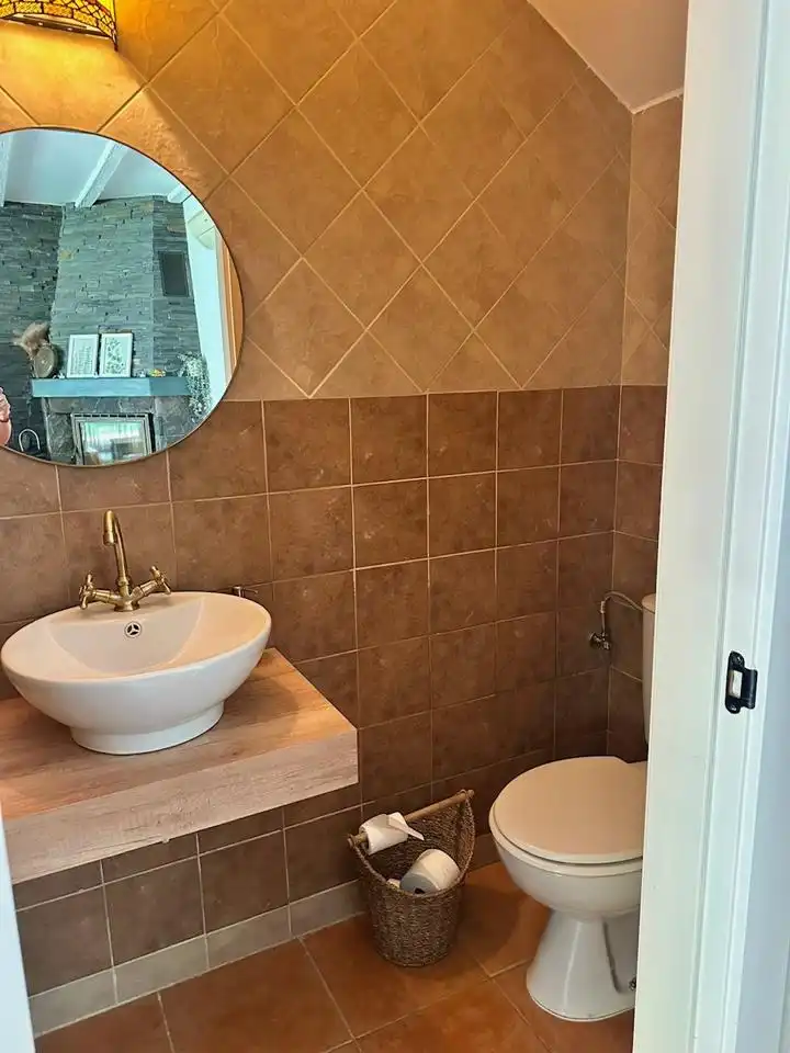 Bany de Casa o xalet en venda en Zaragoza amb Aire condicionat, Calefacció i Jardí privat