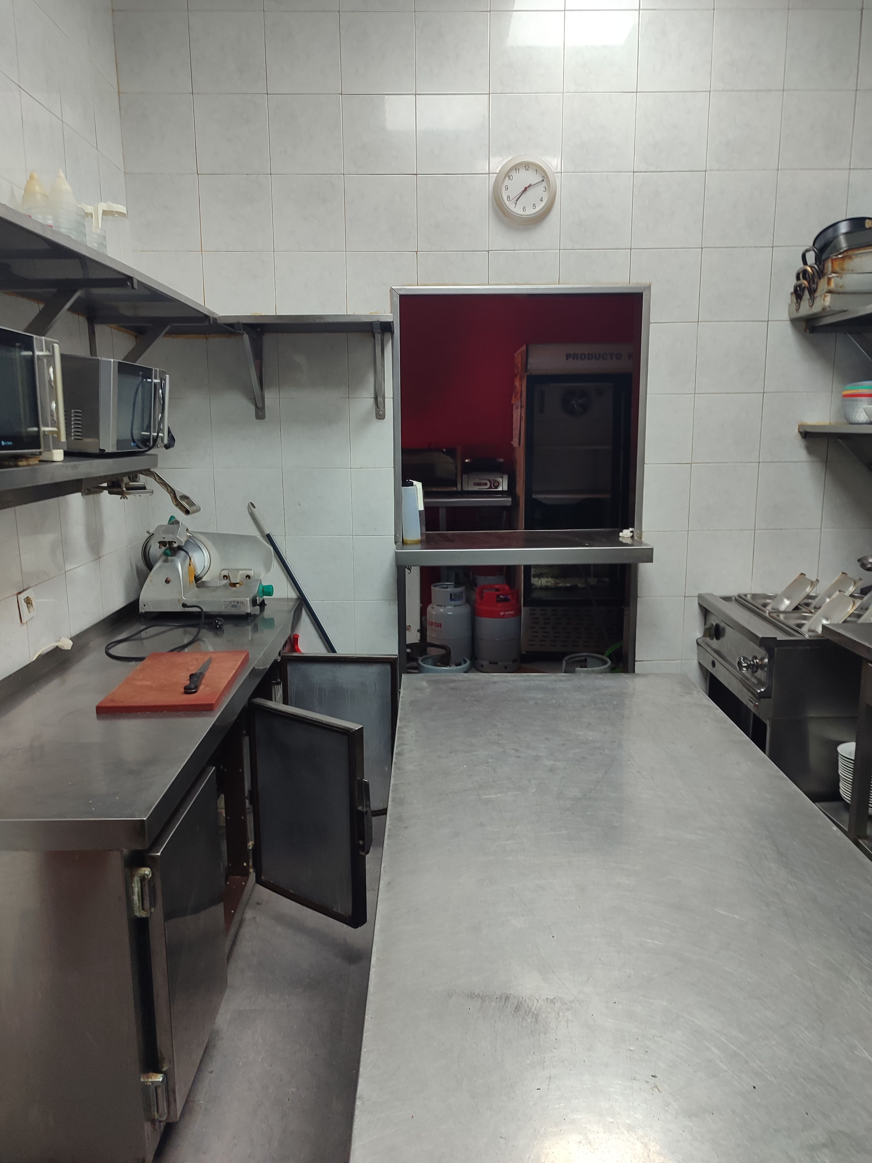 Cuina de Local en venda en  Sevilla Capital amb Aire condicionat, Calefacció i Terrassa