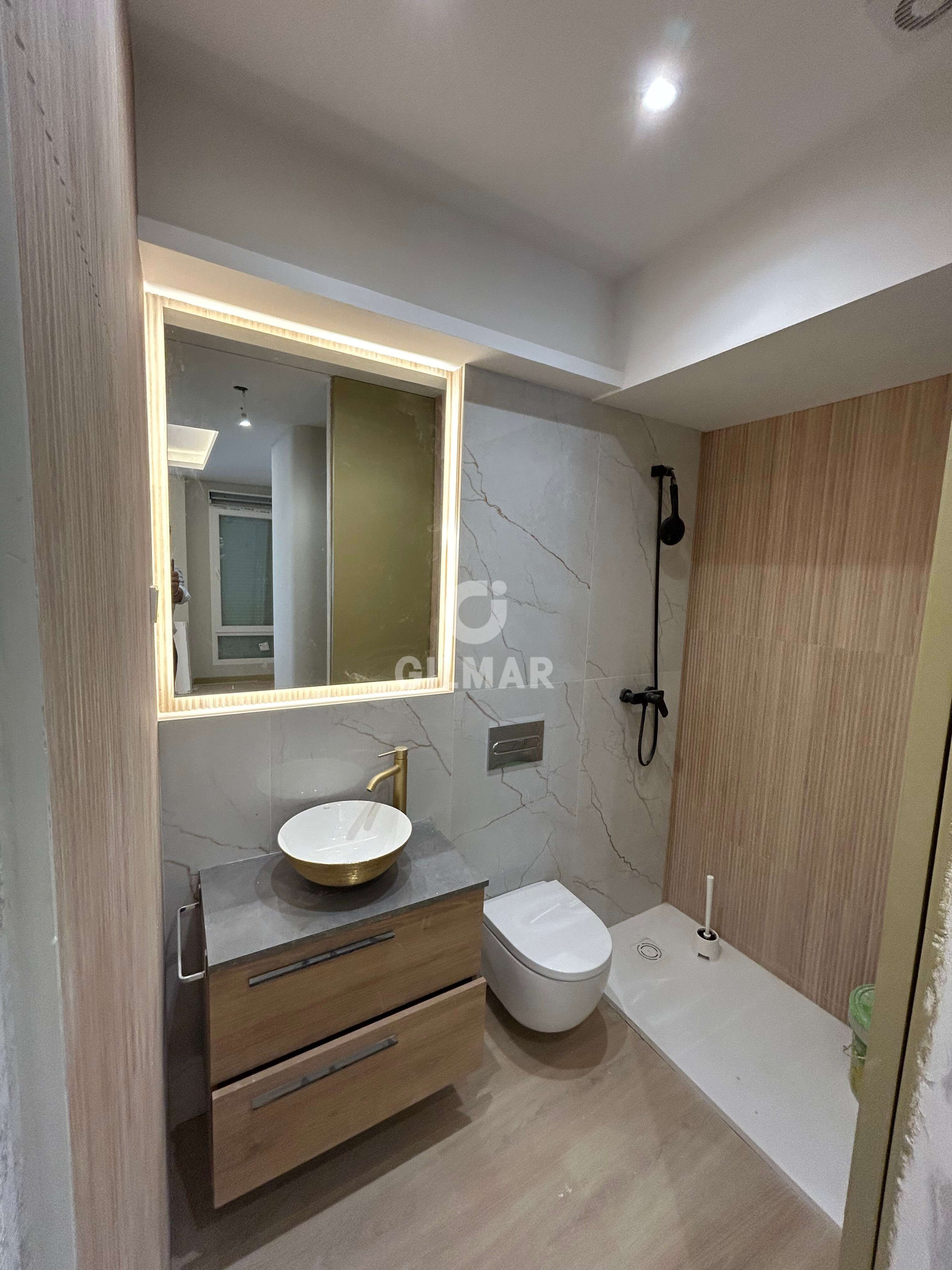 Baño de Planta baja en venta en  Madrid Capital con Calefacción