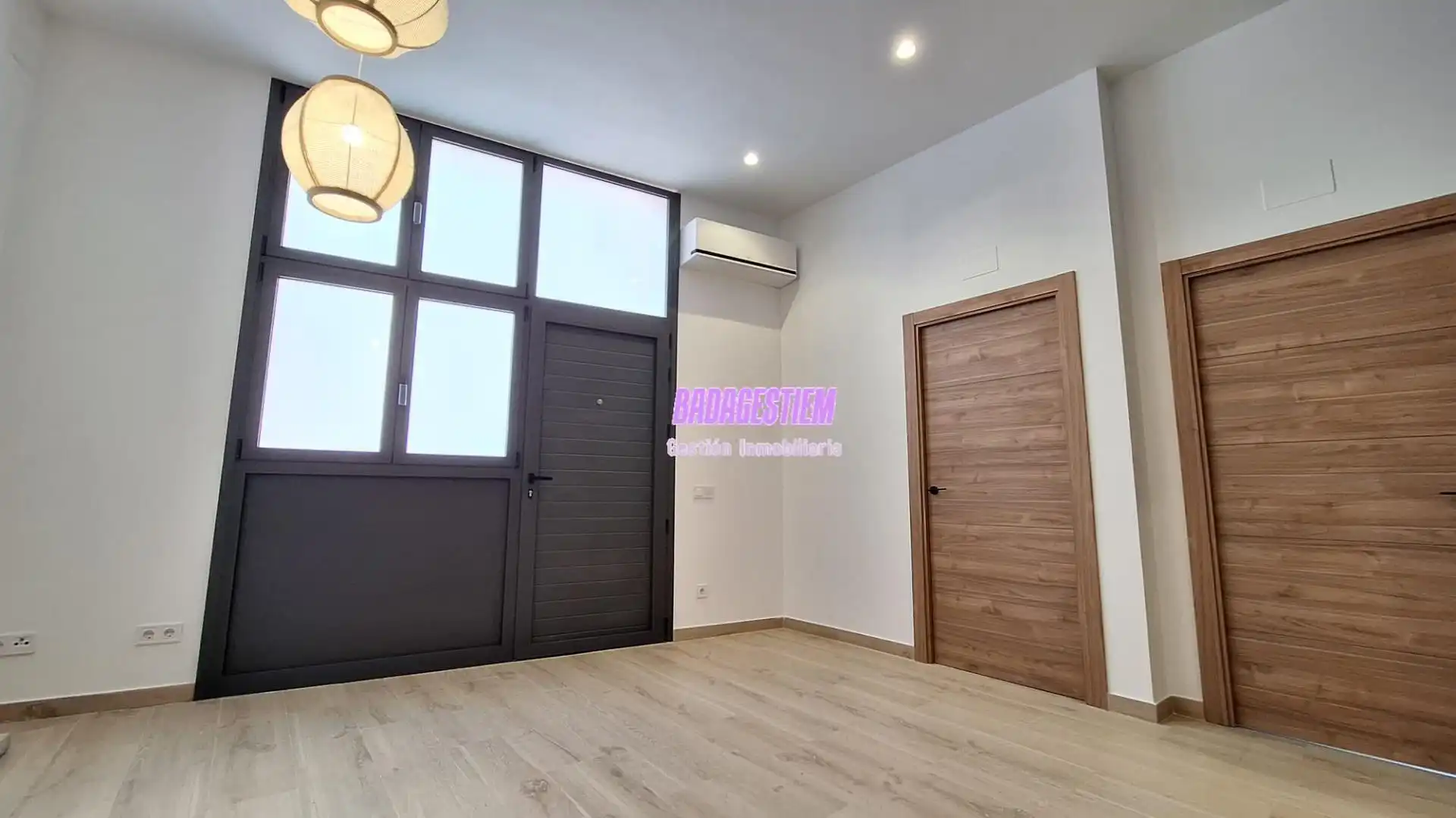 Estudio en venta en Badalona con Aire acondicionado