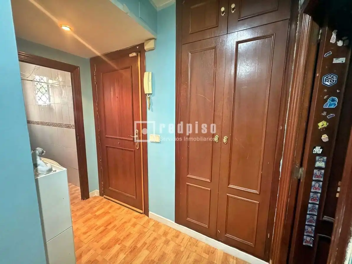 Habitación de Piso en venta en Madrid con Calefacción