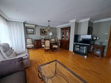 Duplex con balcone in vendita a Carrer de Bernat Artola