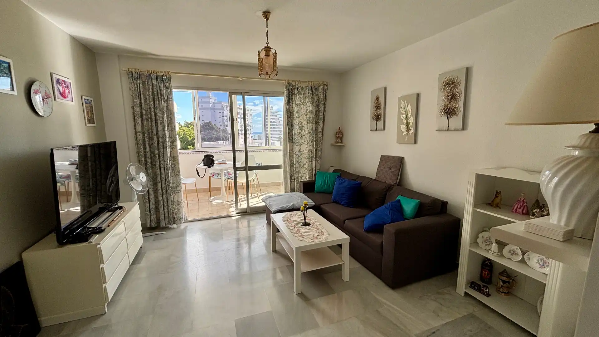 Sala de estar de Piso en venta en Benalmádena con Aire acondicionado, Calefacción y Terraza