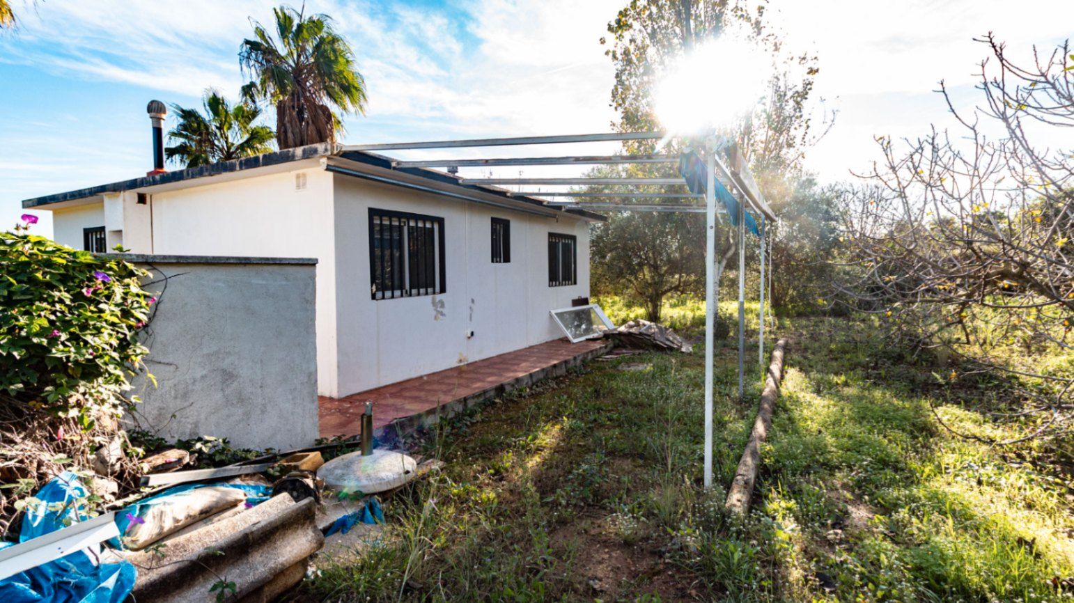 Vista exterior de Finca rústica en venda en Sagra amb Jardí privat, Terrassa i Traster