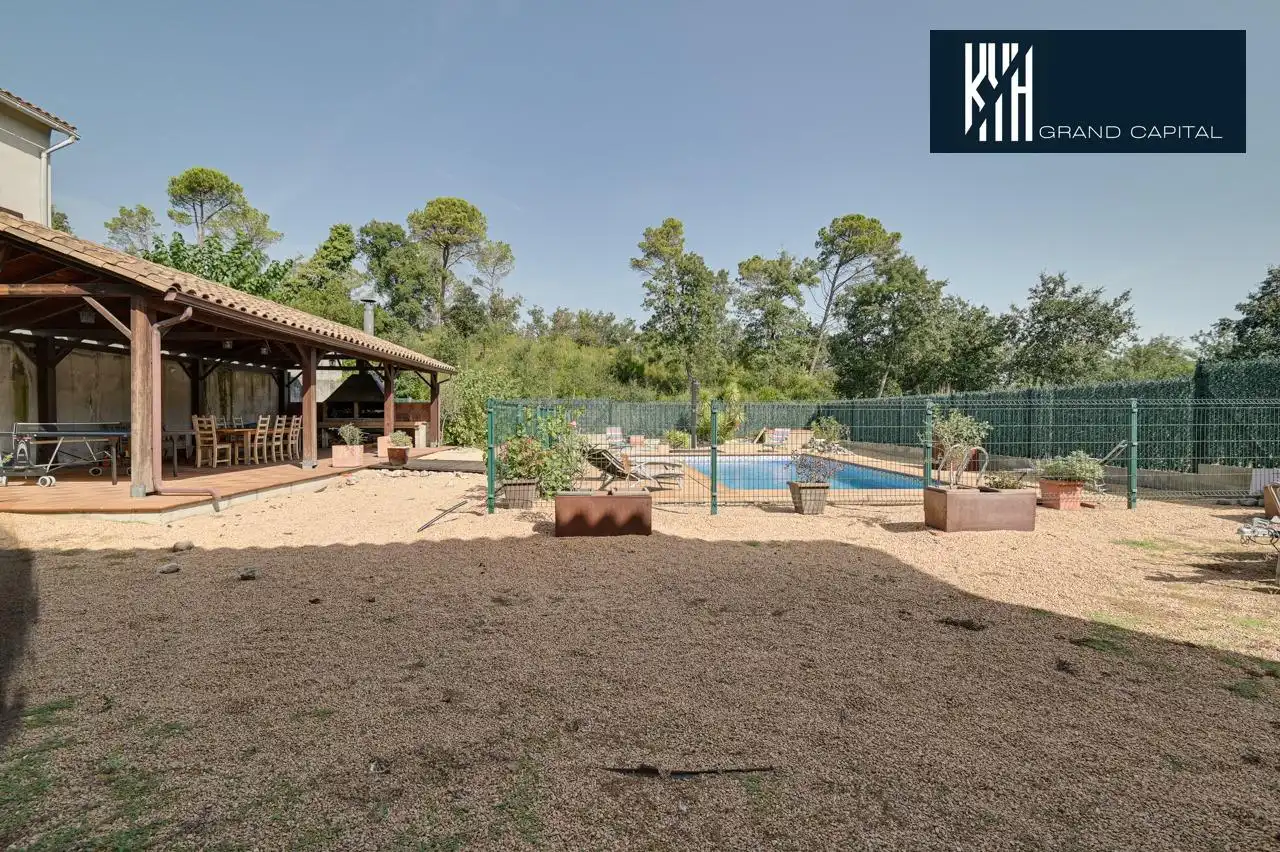Casa con terraza en venta en Urbanització Llac del Cigne, imagen 8