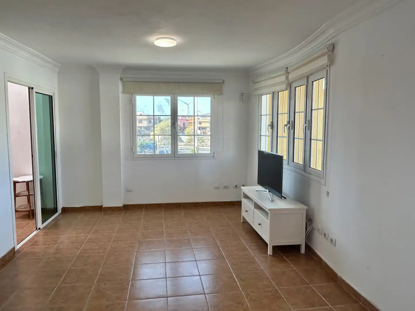 Living room of Detached homes for sale in Agüimes  with Air Conditioner, Terrace and Oven