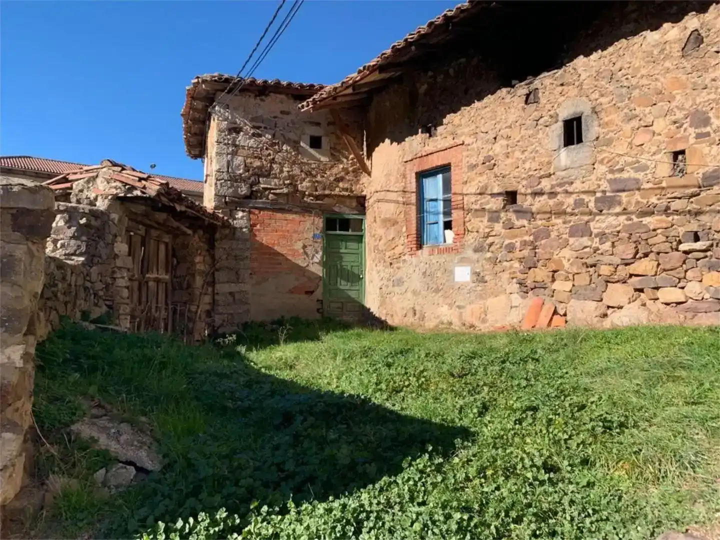 Vista exterior de Casa o chalet en venta en Vegacervera, León