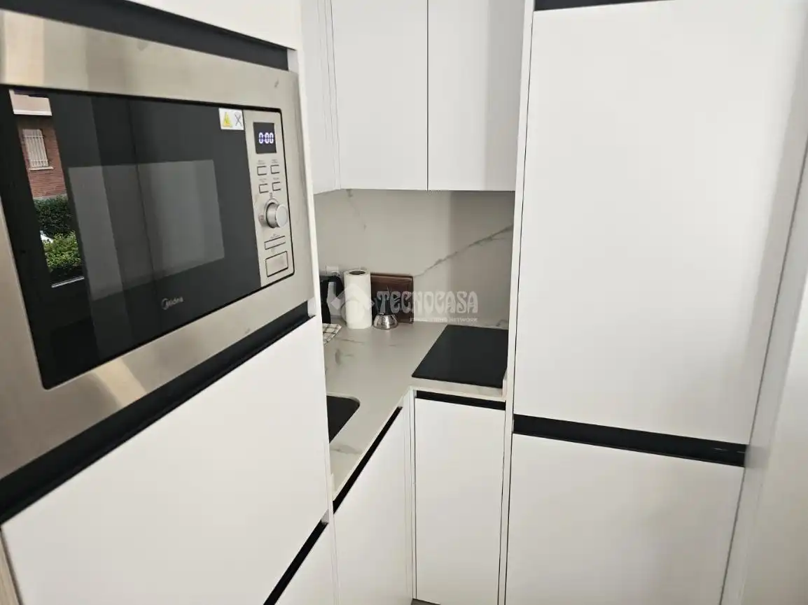 Kitchen of Flat for rent in Madrid  with Air Conditioner, Heating and Furnished