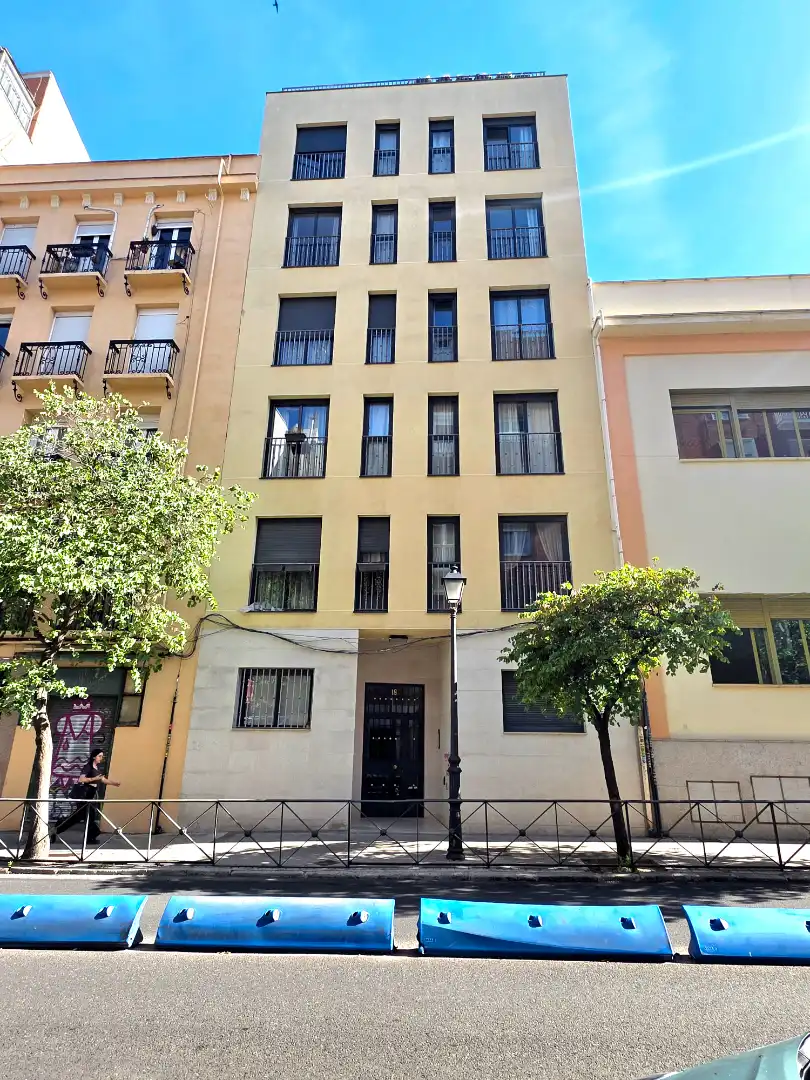 Vista exterior de Piso en venta en Madrid con Aire acondicionado, Calefacción y Parquet
