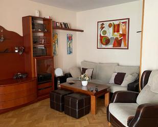 Sala d'estar de Pis en venda en Getafe amb Aire condicionat, Calefacció i Terrassa