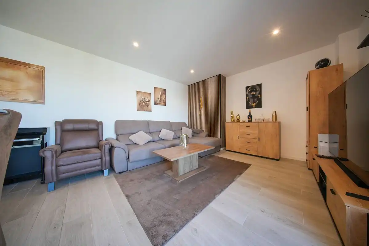 Sala de estar de Ático en venta en Alcalá de Henares con Aire acondicionado, Calefacción y Jardín privado