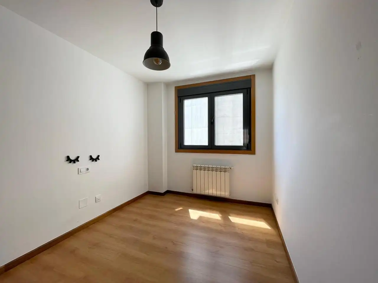Bedroom of Flat for sale in A Coruña Capital   with Heating and Storage room