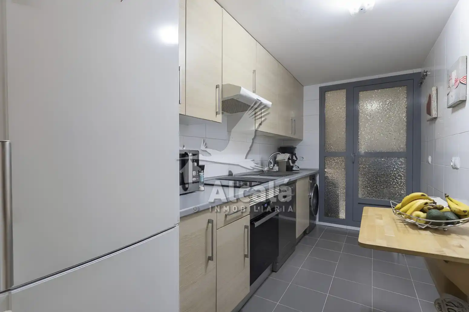 Küche von Wohnung zum Verkauf in Villalbilla mit Klimaanlage, Heizung und Terrasse