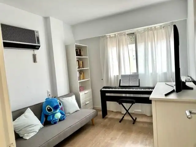 Sala d'estar de Àtic de lloguer en Valencia amb Aire condicionat, Calefacció i Parquet