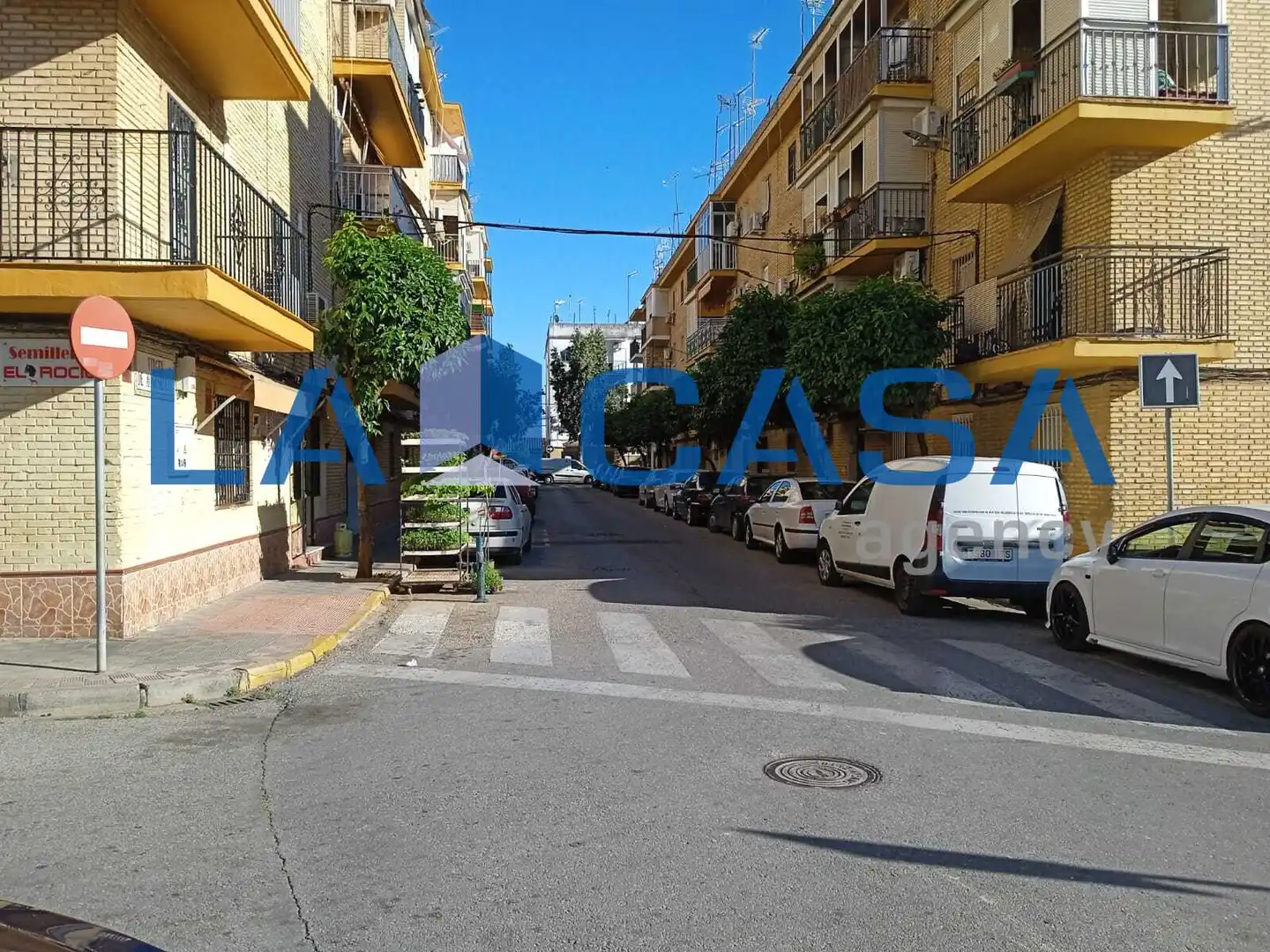 Vista exterior de Pis en venda en Dos Hermanas amb Aire condicionat i Terrassa