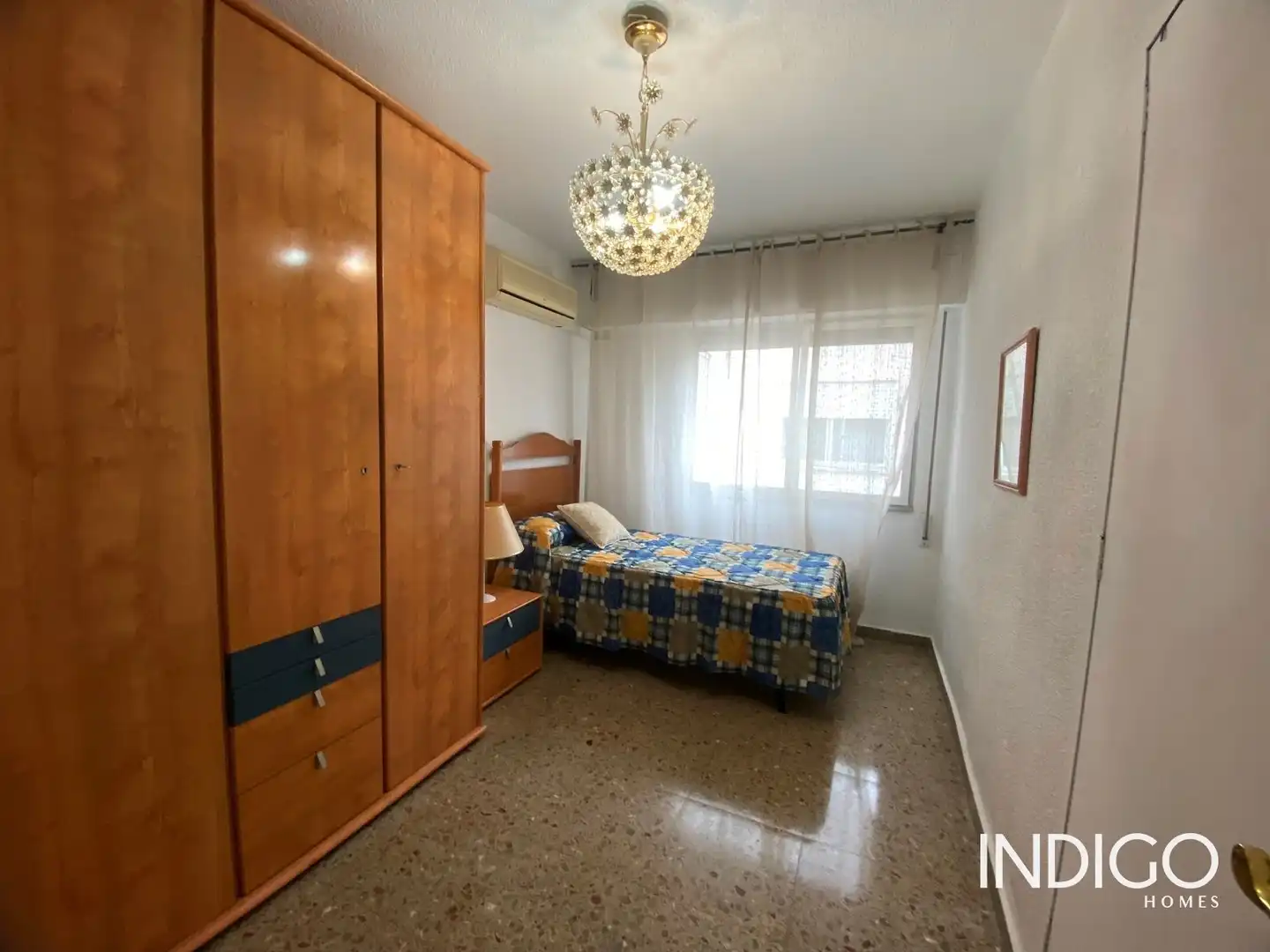Habitación de Ático en venta en Alicante / Alacant con Calefacción, Terraza y Amueblado