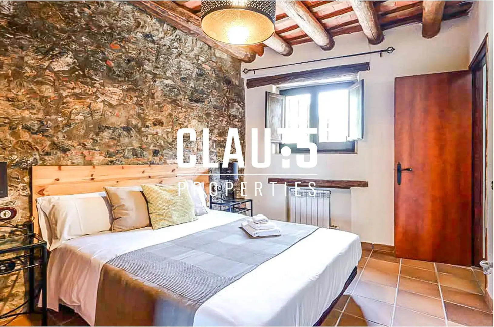 Habitación de Finca rústica en venta en Pineda de Mar con Jardín privado, Terraza y Amueblado