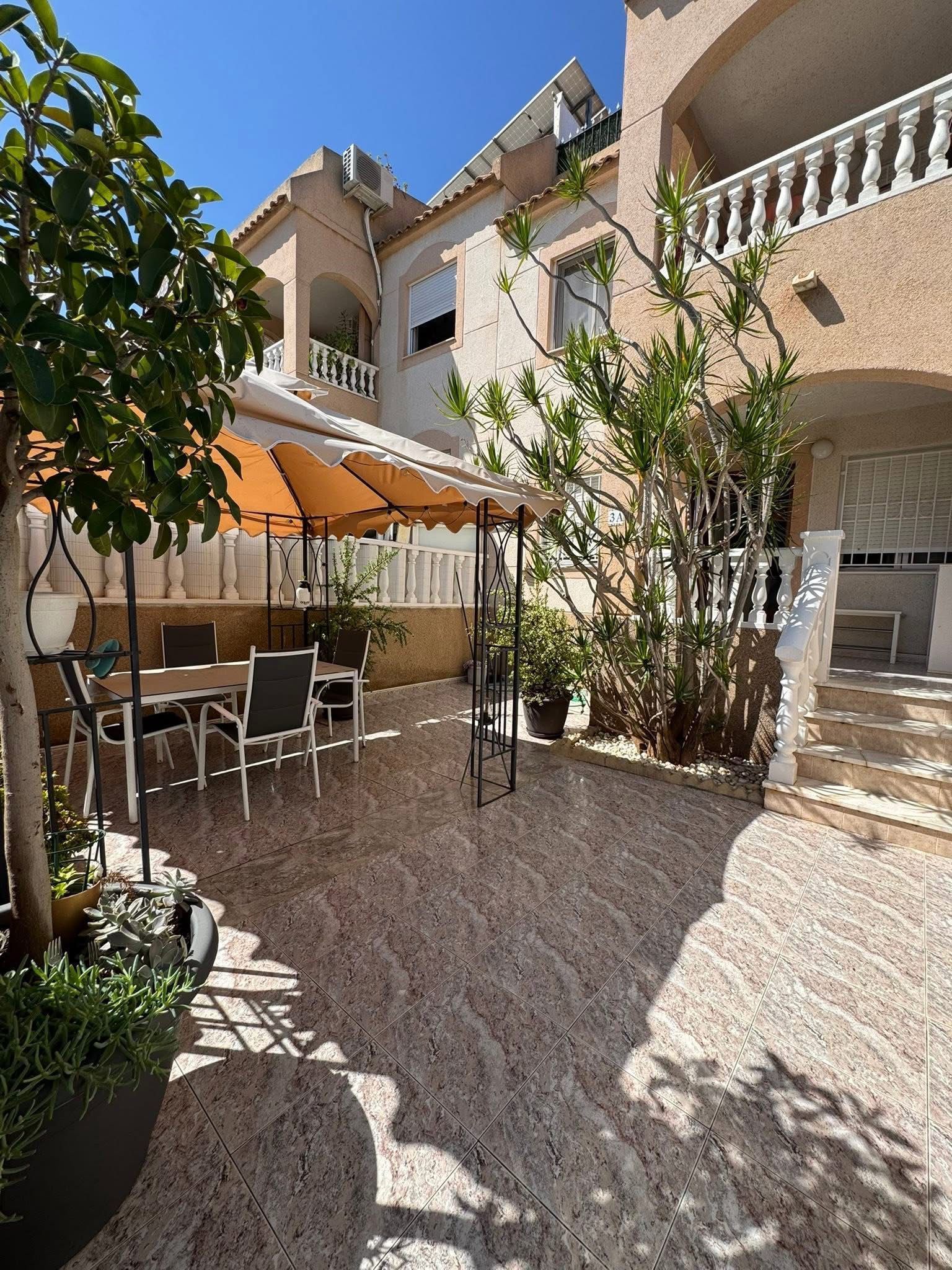 Terrace of House or chalet to rent in Torrevieja  with Air Conditioner, Heating and Terrace