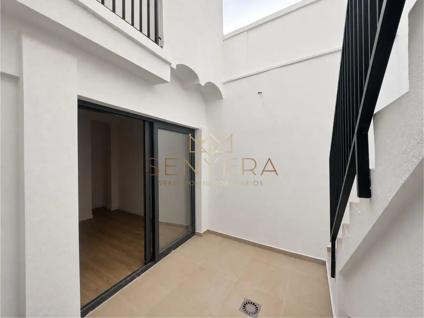 Terrassa de Casa adosada en venda en Valencia amb Aire condicionat, Parquet i Terrassa