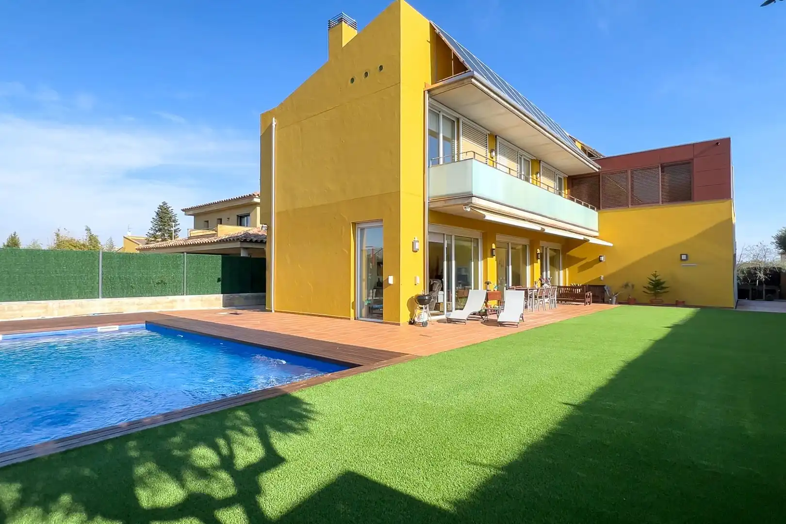 Exterior view of Houses for sale in Borrassà  with Private garden, Terrace and Swimming Pool