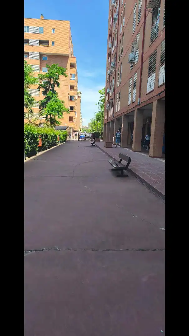 Parkplatz von Geschaftsraum zum Verkauf in Zaragoza mit Möbliert