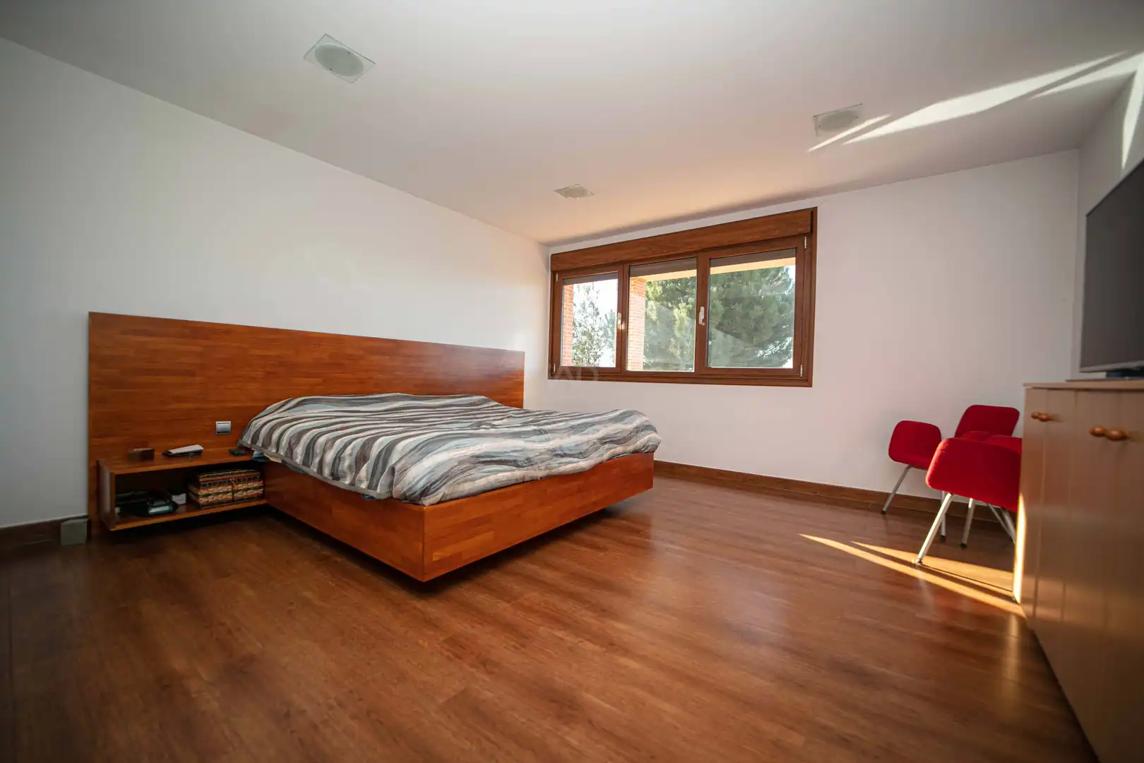 Bedroom of Houses for sale in Villaquilambre  with Heating