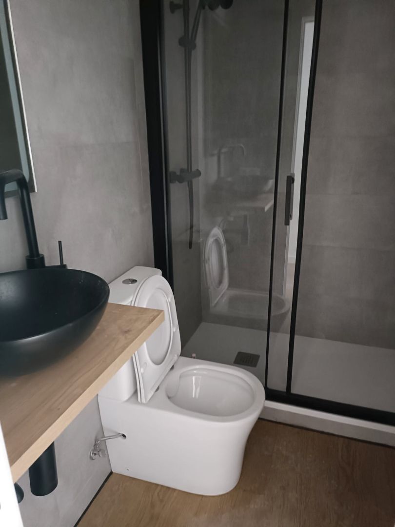 Bathroom of Flat for sale in Rubí  with Heating, Oven and Balcony