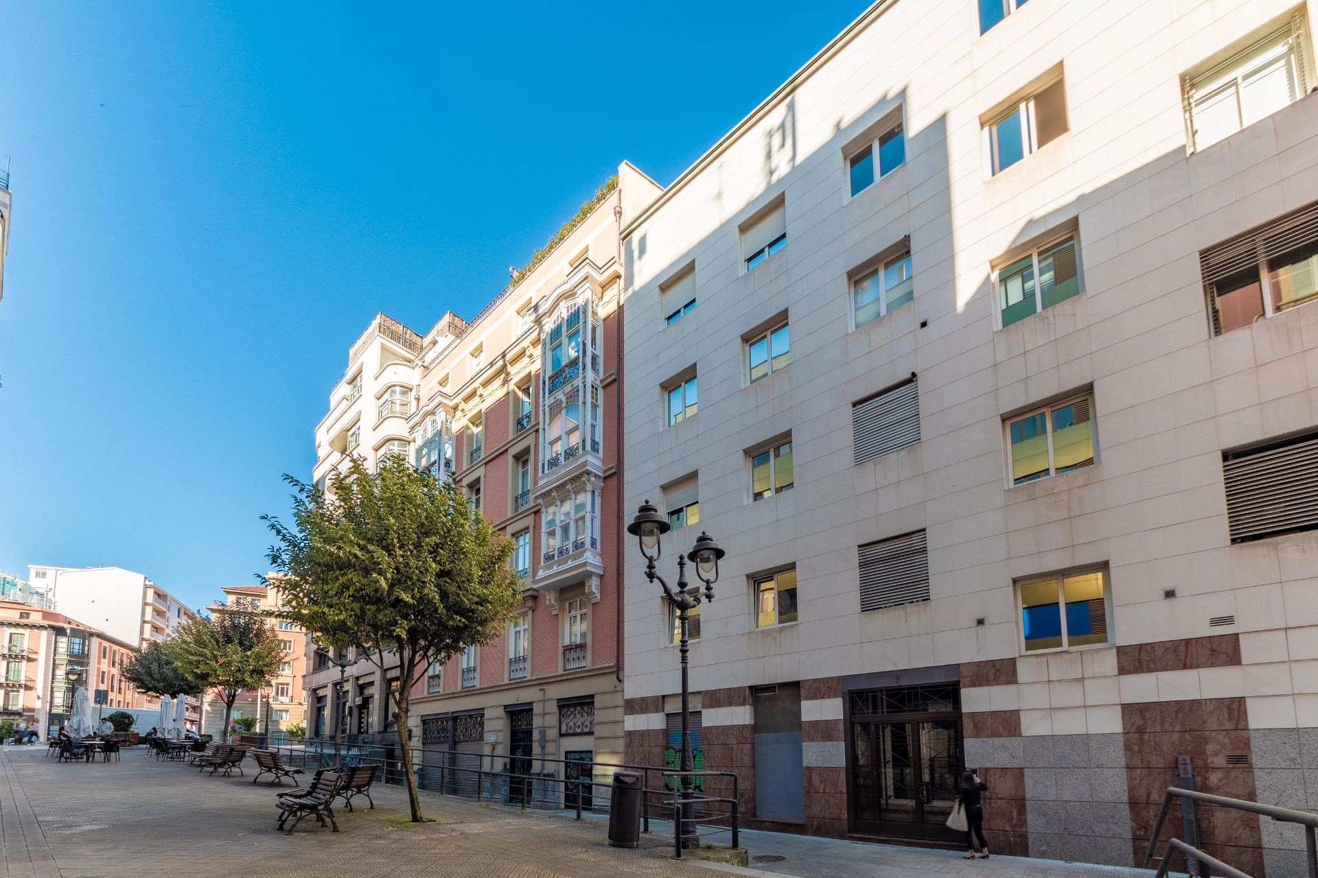 Vista exterior de Àtic en venda en Bilbao  amb Calefacció, Parquet i Terrassa