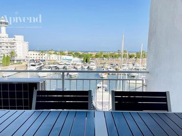Appartement avec ascenseur à vendre à port grec