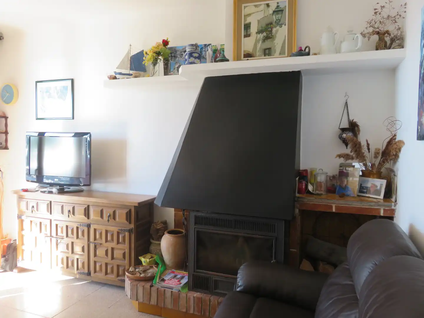 Sala de estar de Apartamento en venta en L'Estartit con Calefacción, Terraza y Amueblado