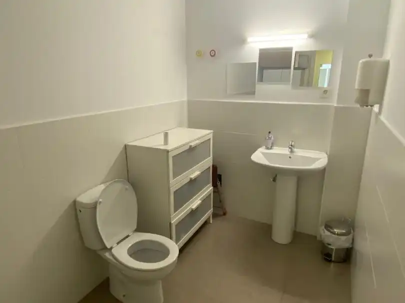 Local comercial en traspaso en Calle de Tafalla 31003, imagen 6