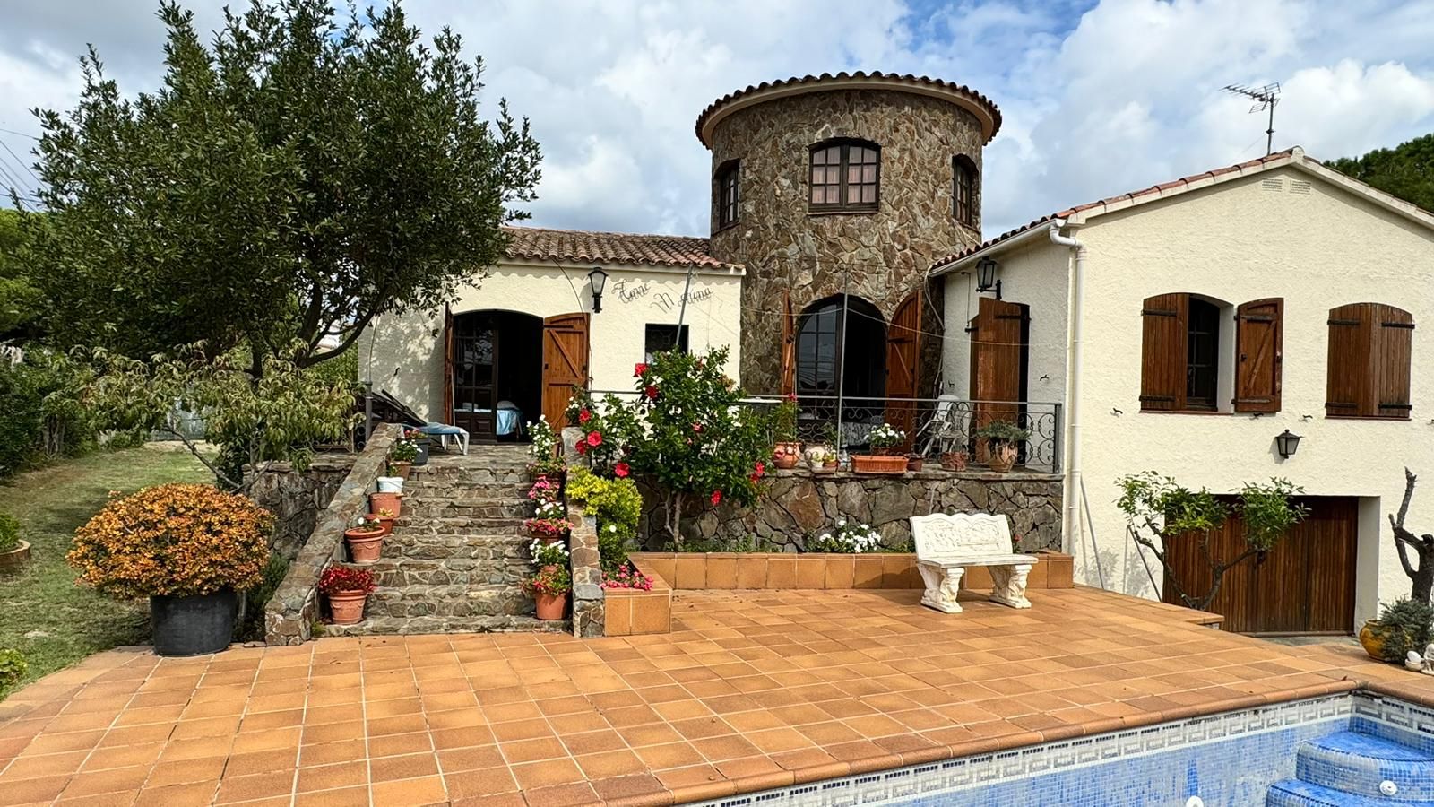 Vista exterior de Casa o xalet en venda en Calonge i Sant Antoni amb Calefacció, Jardí privat i Terrassa