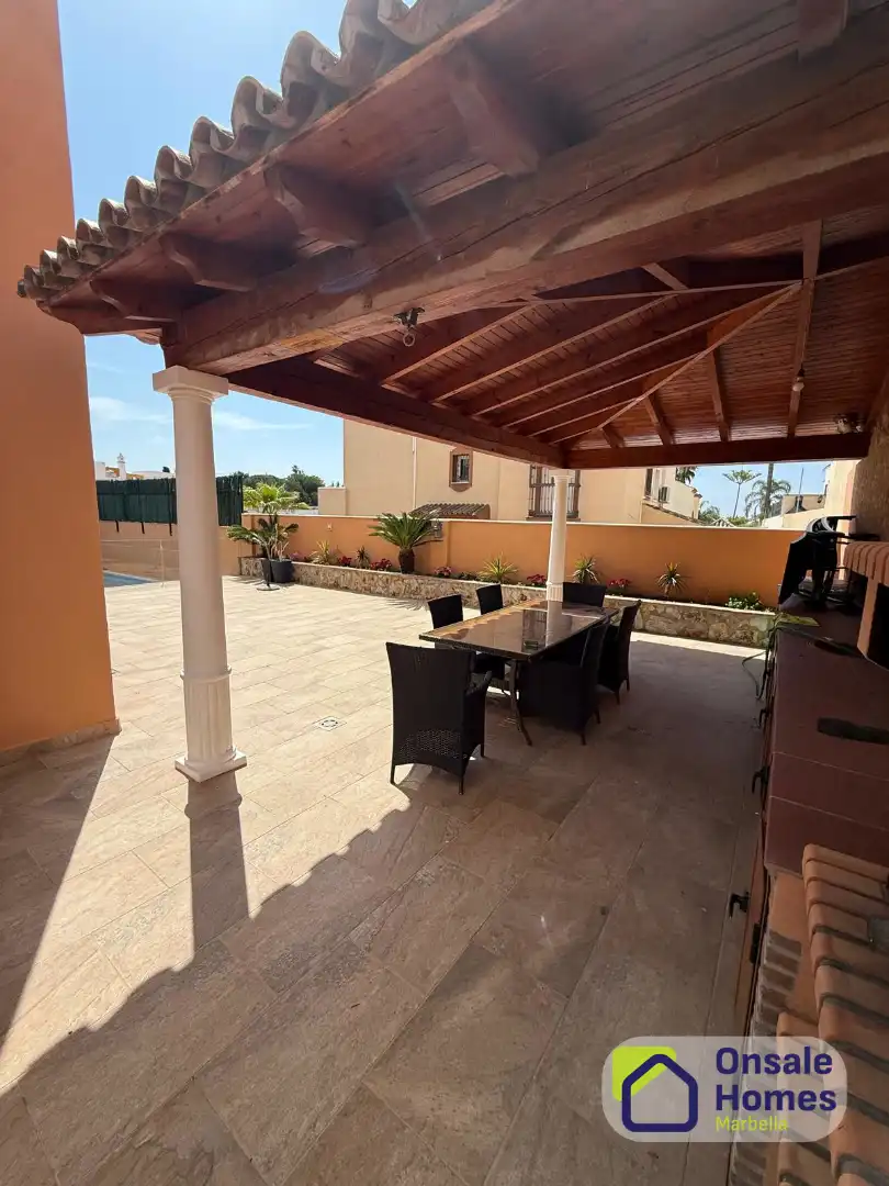 Terraza de Casa adosada en venta en Marbella con Aire acondicionado, Jardín privado y Terraza