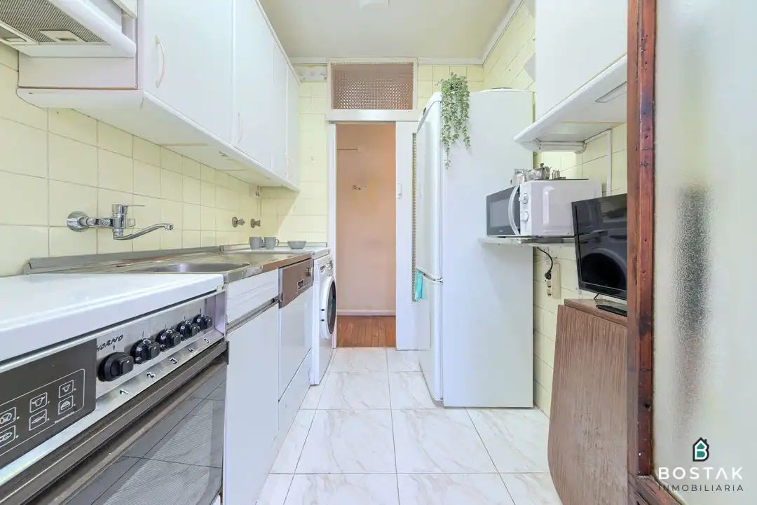Küche von Wohnung zum Verkauf in Bilbao  mit Heizung und Balkon