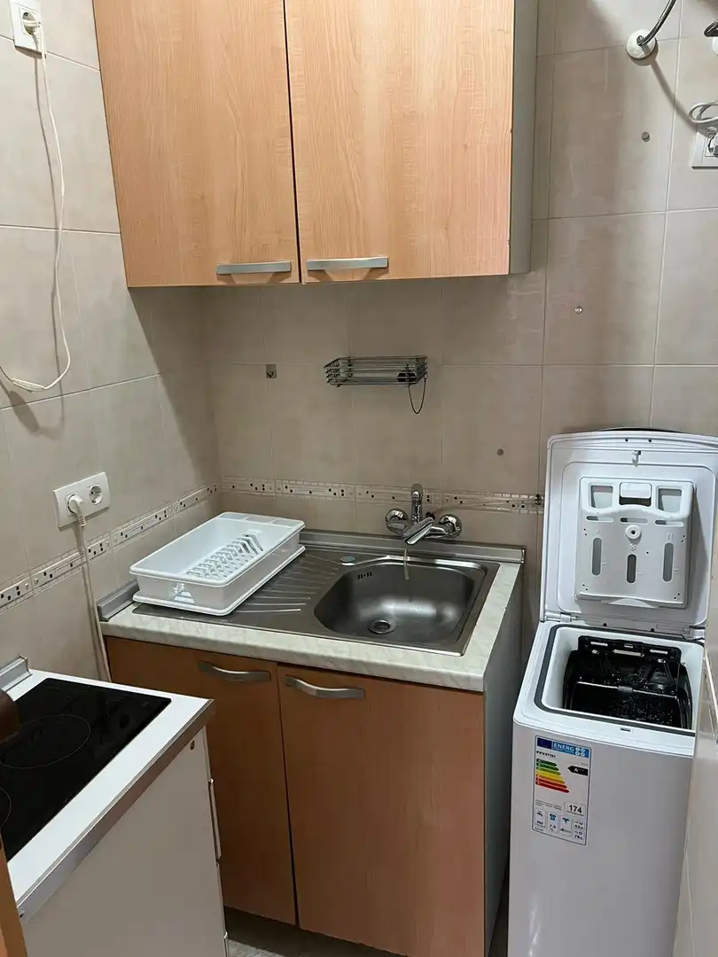 Study for rent in Calle Portería de Santo Domingo, San Matías - Realejo