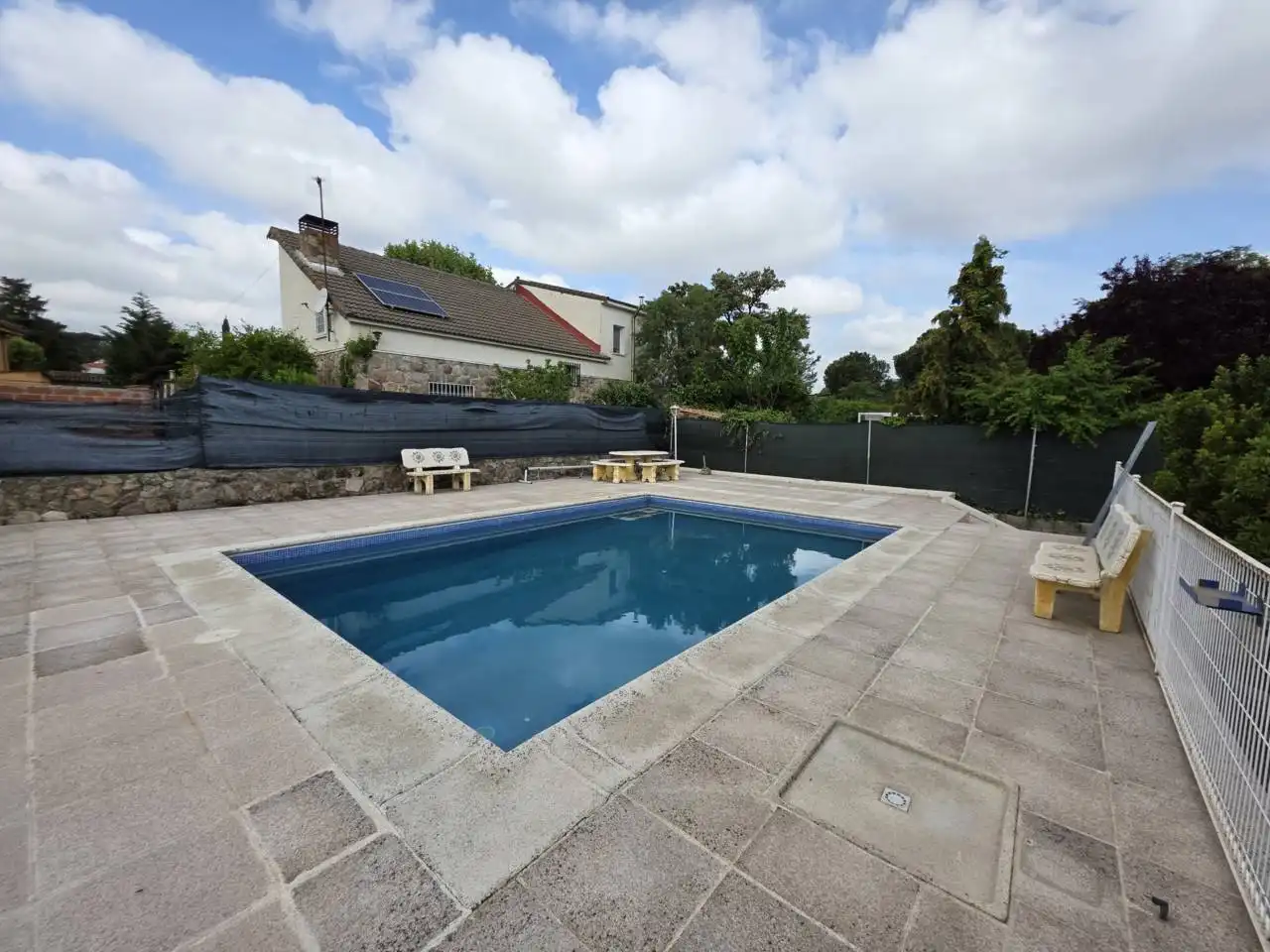 Swimming pool of Houses for sale in Brunete  with Air Conditioner, Heating and Private garden