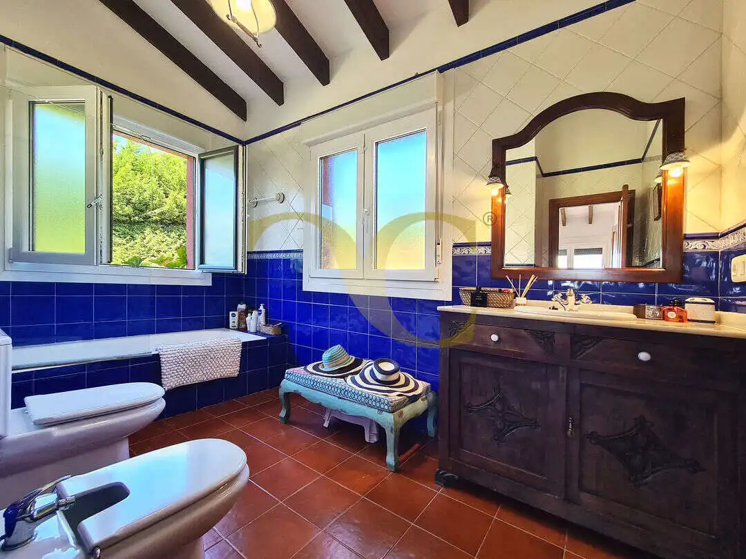 Baño de Casa o chalet en venta en Villaviciosa con Calefacción, Jardín privado y Terraza