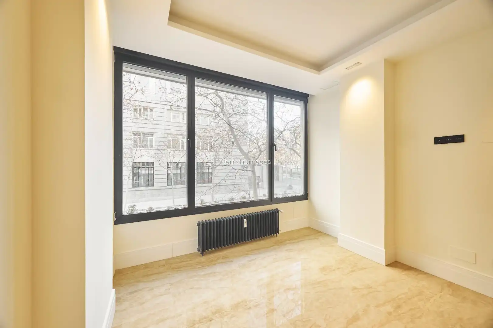 Dormitori de Apartament en venda en Madrid amb Aire condicionat