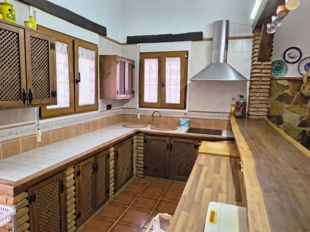 Casa rústica amb terrassa en venda a Diseminado Poligono 159, imagen 2