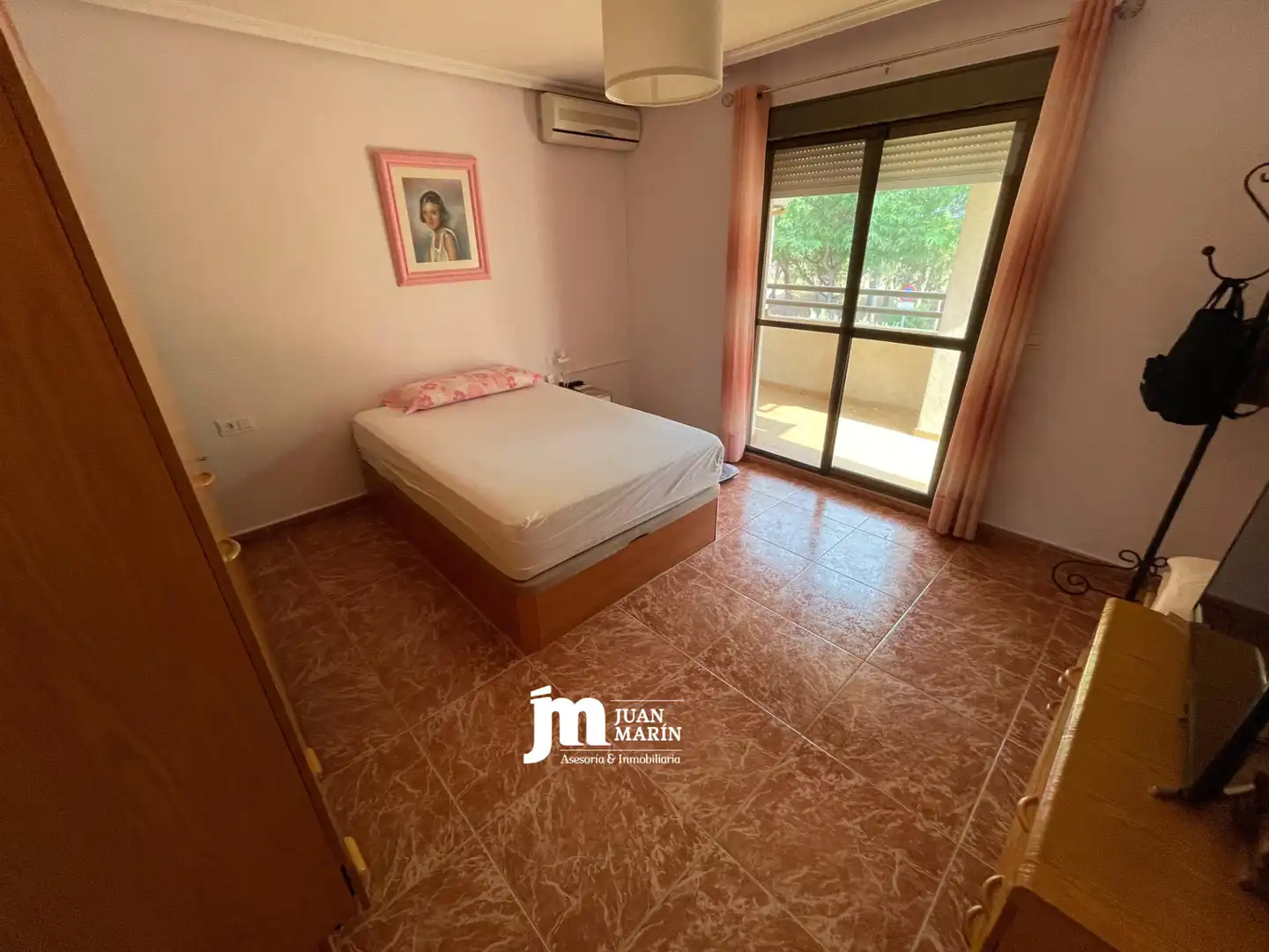 Dormitori de Casa adosada en venda en Cieza amb Terrassa, Traster i Piscina comunitària