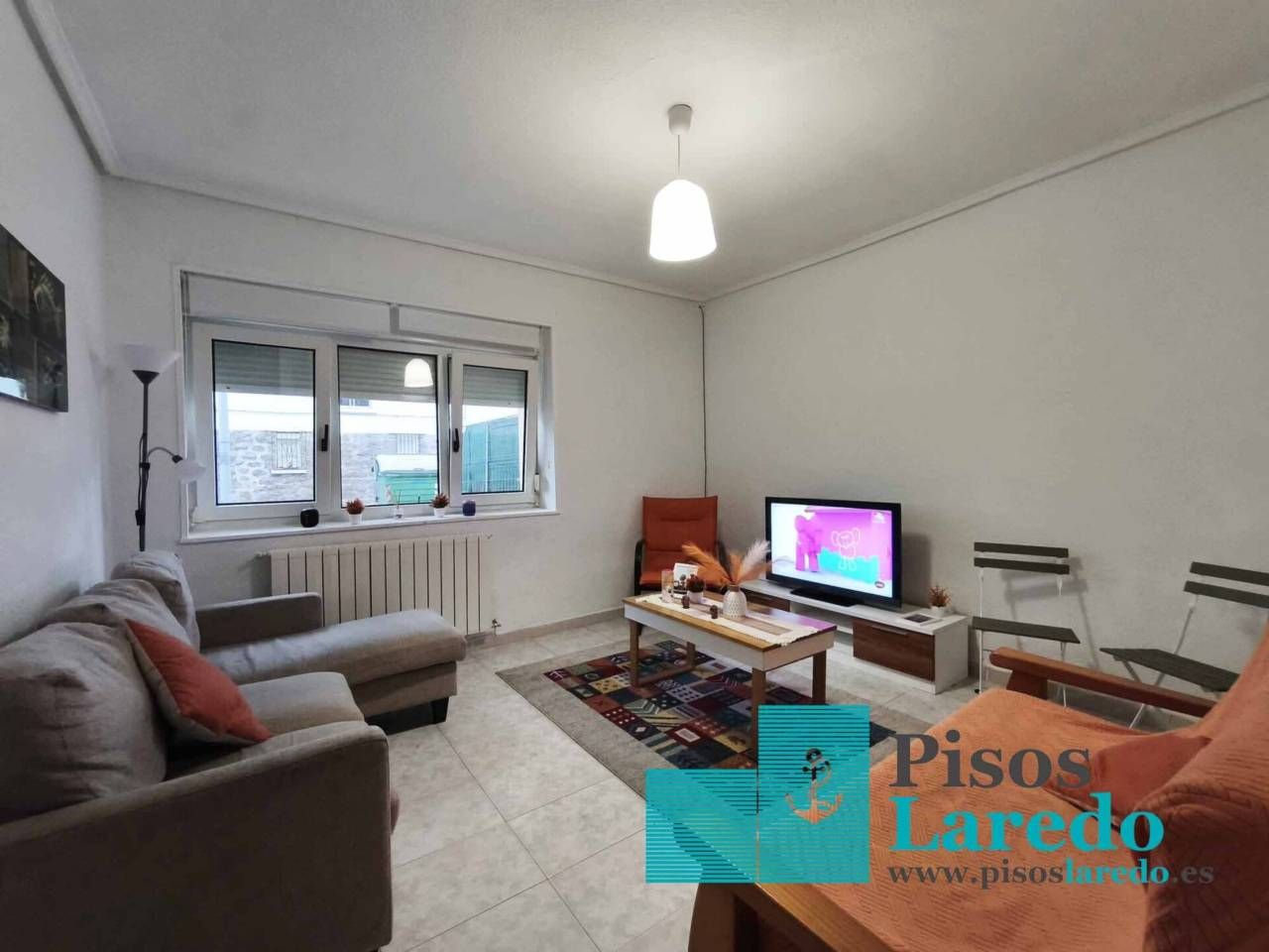 Sala de estar de Piso en venta en Laredo con Calefacción, Jardín privado y Parquet