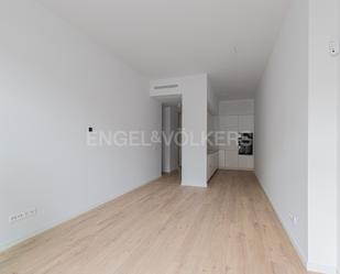 Sala d'estar de Apartament en venda en  Barcelona Capital amb Aire condicionat, Calefacció i Parquet