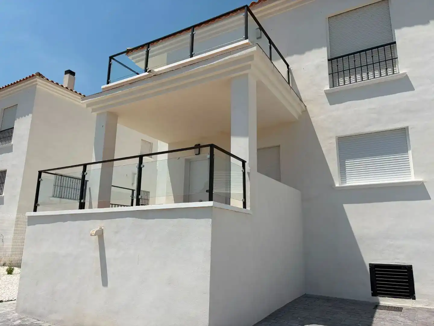 Terrassa de Casa o xalet en venda en Castalla amb Aire condicionat, Jardí privat i Piscina