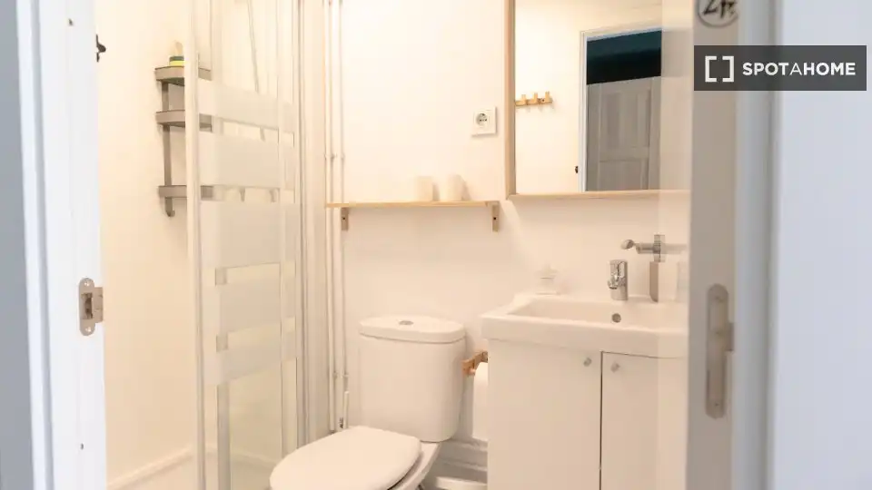 Baño de Casa o chalet para compartir en Madrid con Aire acondicionado, Terraza y Amueblado