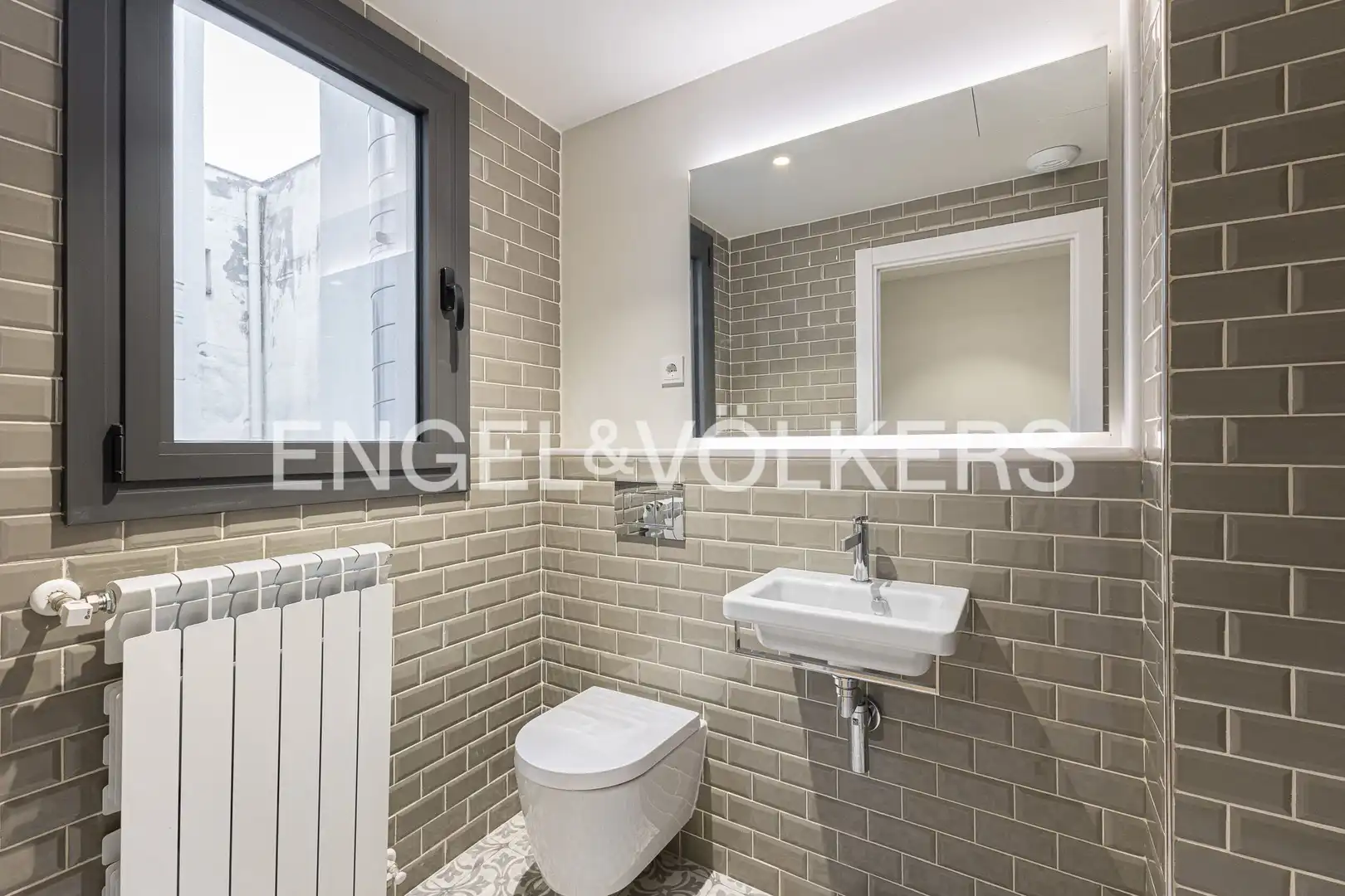 Bany de Dúplex en venda en Barcelona amb Aire condicionat, Calefacció i Parquet